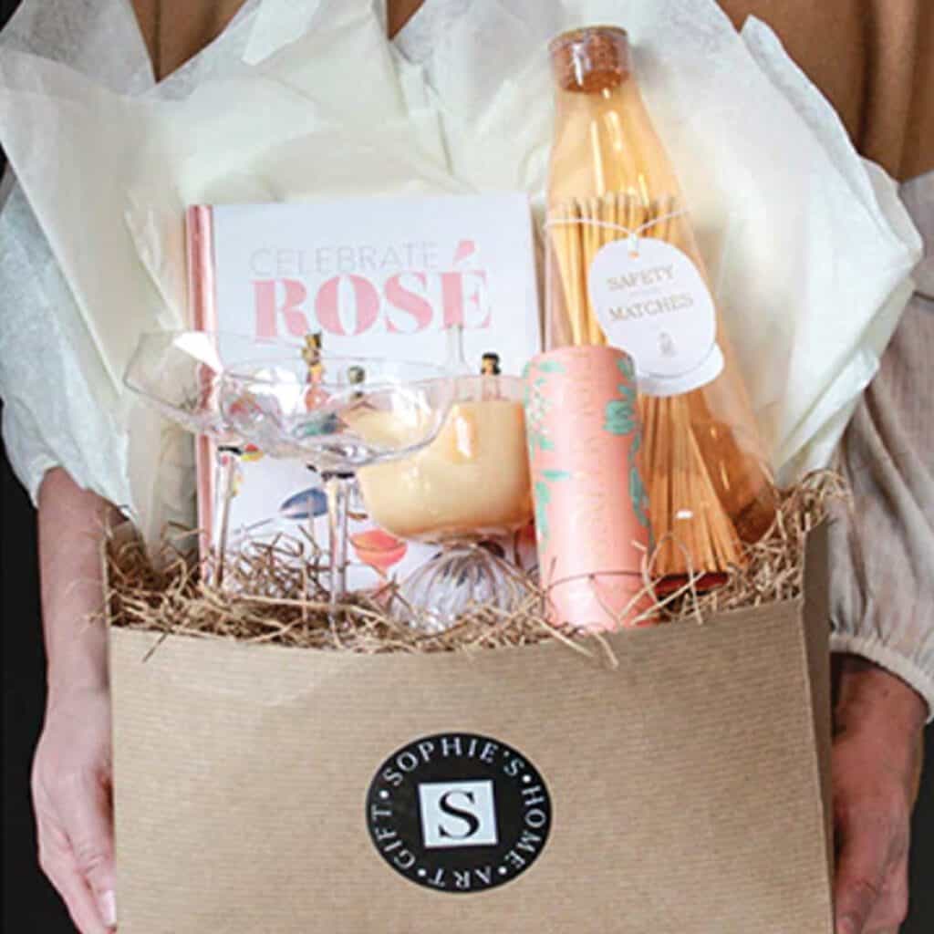 must have mother's day gift | rose rendezvous gift box